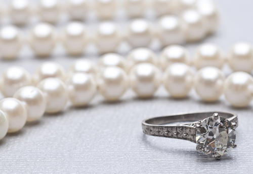 the modern wedding anniversary gifts list suggests Diamond Jewelry is the perfect gift